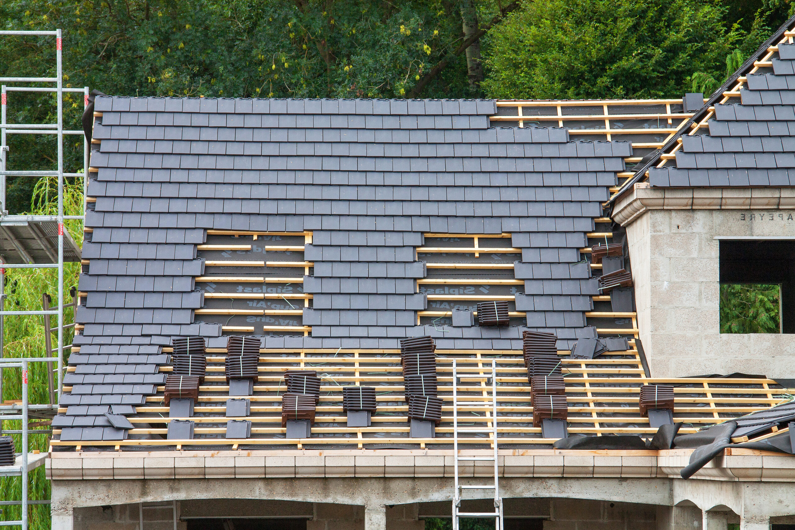 Essential Guide to Roof Repair Services in Wakefield